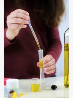 Chimie Sans Danger - 150 Expériences Buki Bleu - Buki -Buki France Shop chimie sans danger 150 experiences buki 4