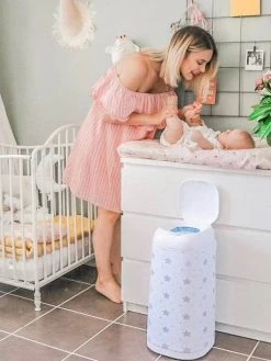 Poubelle à Couches Dress Up ANGELCARE Blanc - Angelcare 9 Poubelle à Couches Dress Up ANGELCARE Blanc - Angelcare -Buki France Shop poubelle a couches dress up angelcare 3