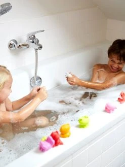 Set De 10 Aspergeurs De Bain Animaux Multicolore - Vertbaudet 7 Set De 10 Aspergeurs De Bain Animaux Multicolore - Vertbaudet -Buki France Shop set de 10 aspergeurs de bain animaux 2