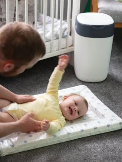 Starter Pack Poubelle à Couches TOMMEE TIPPEE Twist & Click + 6 Recharges Blanc - Tommee Tippee 7 Starter Pack Poubelle à Couches TOMMEE TIPPEE Twist & Click + 6 Recharges Blanc - Tommee Tippee -Buki France Shop starter pack poubelle a couches tommee tippee twist click 6 recharges 3