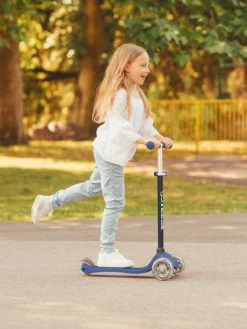 Trottinette 3 Roues Primo - GLOBBER Rose - Globber 10 Trottinette 3 Roues Primo - GLOBBER Rose - Globber -Buki France Shop trottinette 3 roues primo globber 4